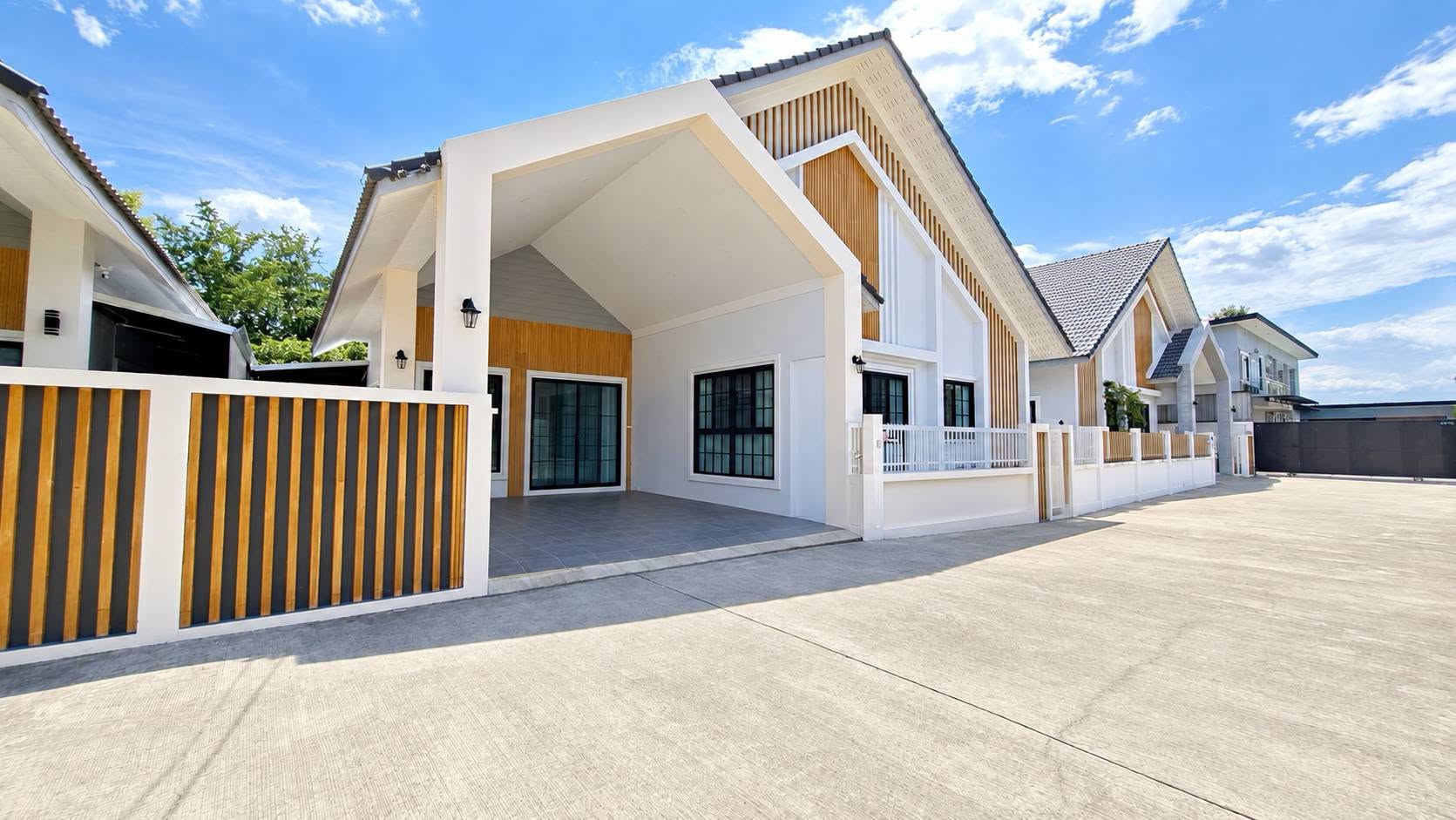 rent738 บ้านสร้างใหม่ สันนาเม็ง–สันทราย 